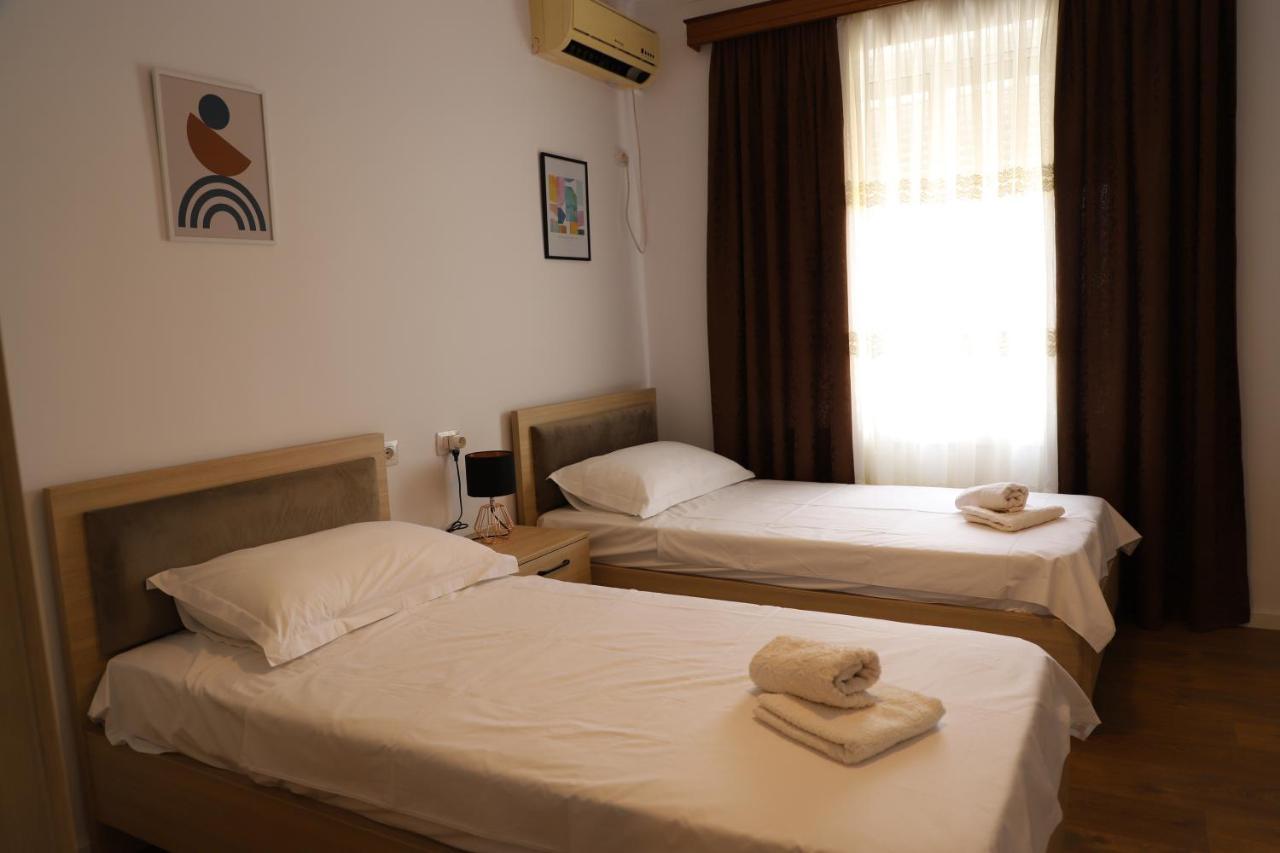 Daniel City Center Apartment 培拉特 外观 照片