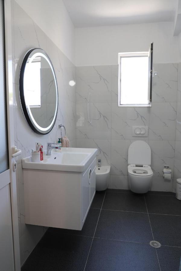 Daniel City Center Apartment 培拉特 外观 照片